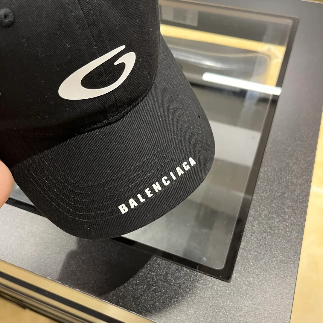 💰70¥ Balenciaga new peaked cap