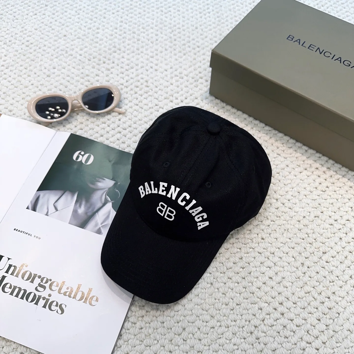 P56 BALENCIAGA🆕Spring style new personalized baseball cap, high quality and excellent breathability, suitable for all seasons, high-looking fashion item! Same style for men and women