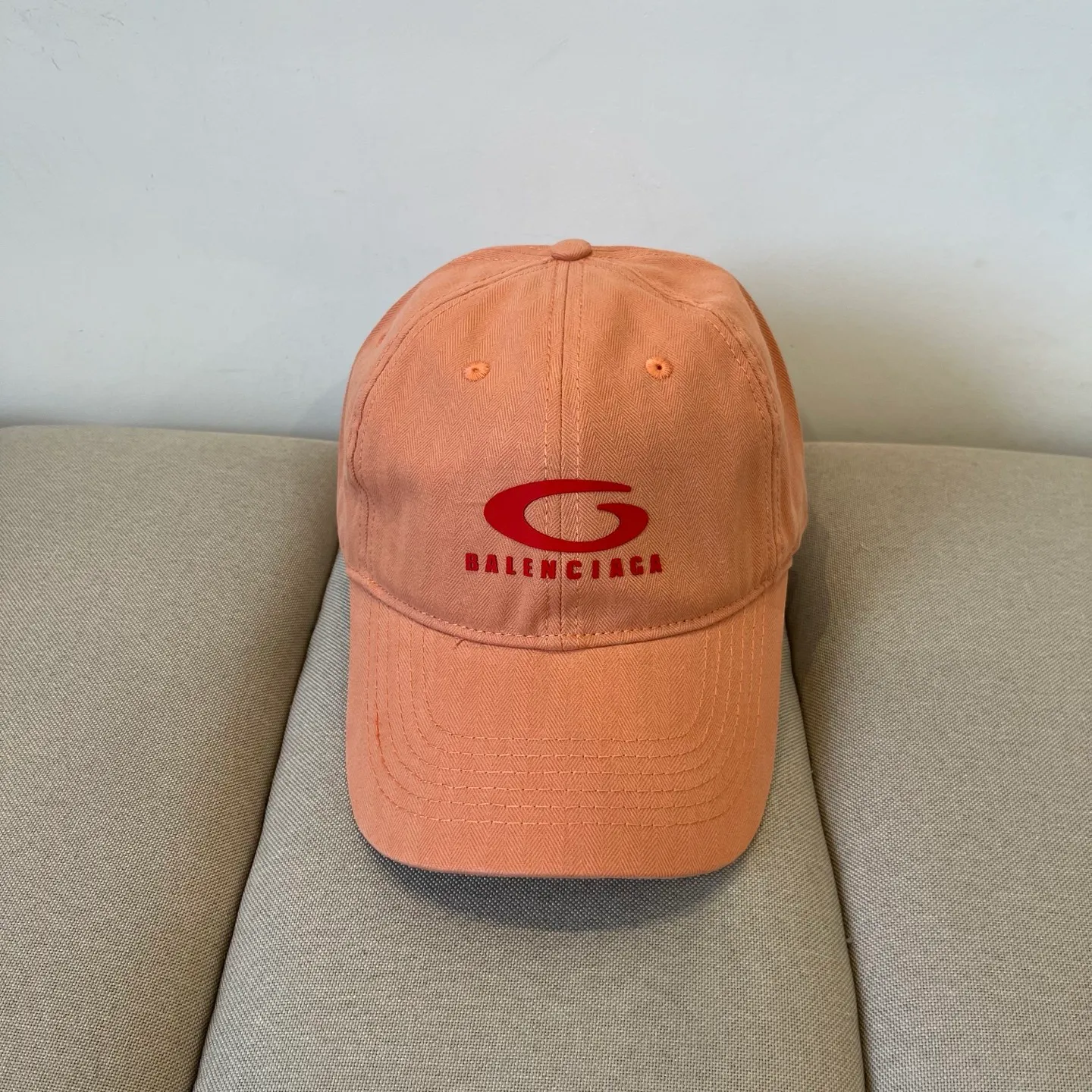 P60 BALENCIAGA new logo baseball cap, cool colors, different styles for men and women, the first batch will be shipped first! A must-buy for Paris fans!
