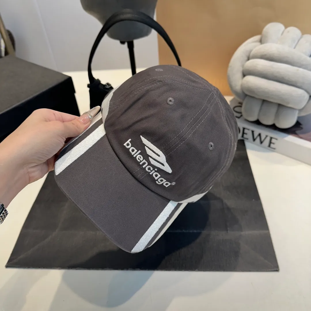 P60 Balenclaga official website new product Balenciaga new baseball cap ready for delivery in seconds🧢Simple, fashionable, super invincible and beautiful hat! Couple style!