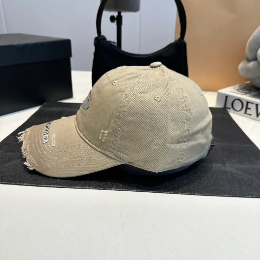 P56 BALENCIAGA Balenciaga's new washed baseball cap, cool colors, different styles for men and women, the first batch will be shipped first!