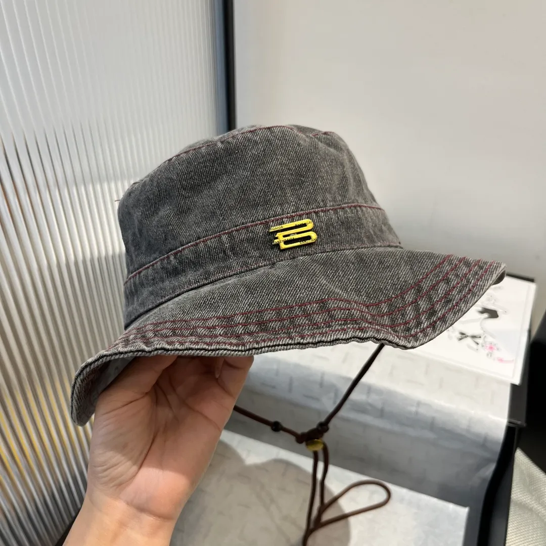 💰100¥ Balenciaga denim bucket hat, head circumference 57cm