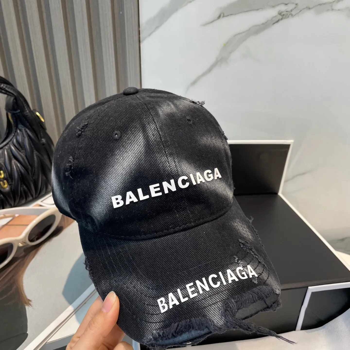 P60 BALENCIAGA Balenciaga's new washed baseball cap, cool colors, different styles for men and women, the first batch will be shipped first! A must-buy for Paris fans!