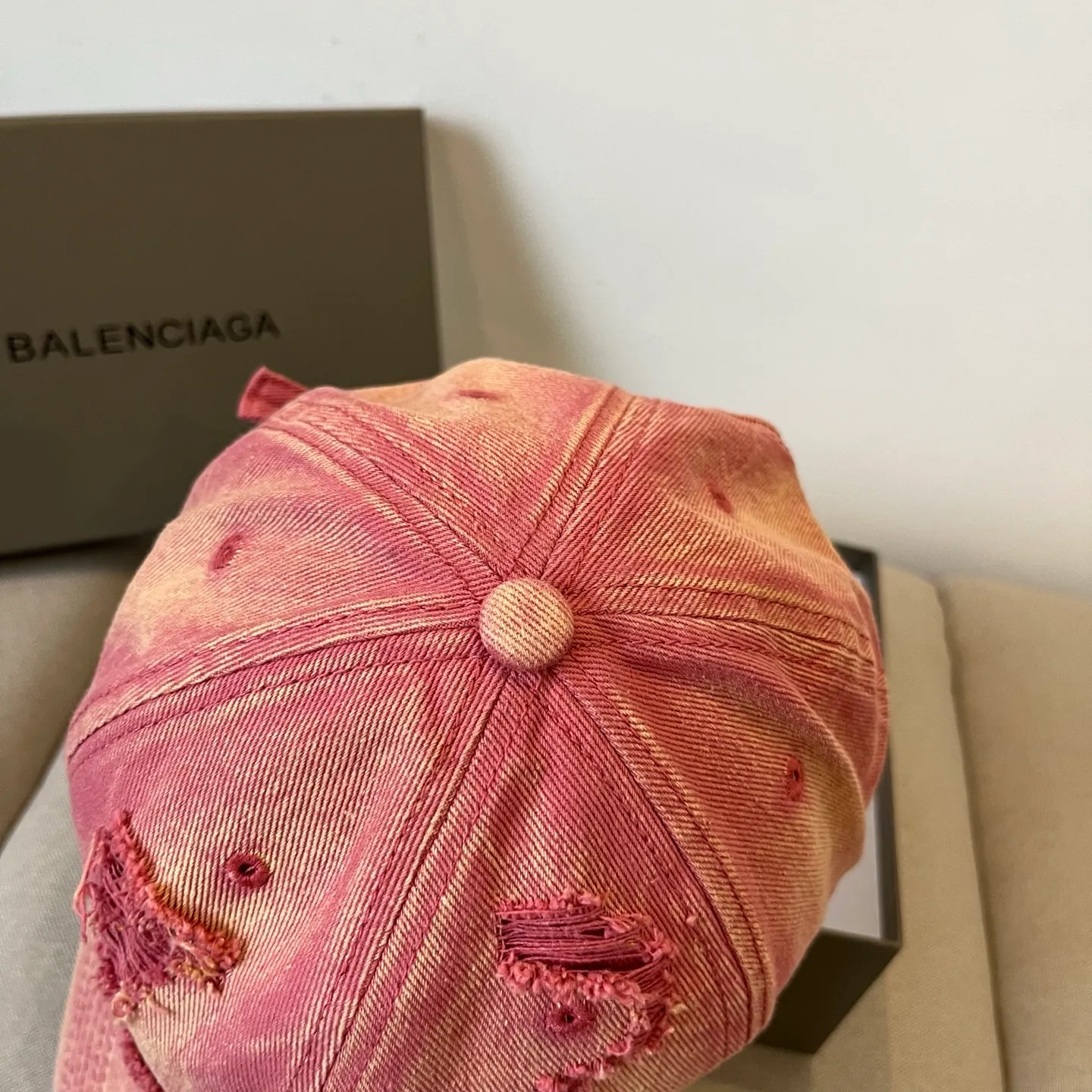 P60💰BALENCIAGA new logo baseball cap, cool colors, different styles for men and women, the first batch will be shipped first! A must-buy for Paris fans!
