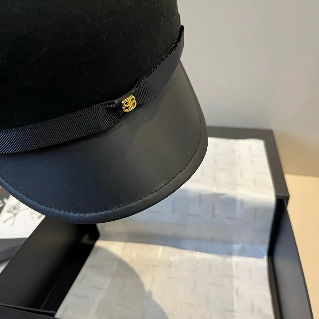 💰180¥ Balenciaga's new duck bill military cap, 100% wool 🦙% head circumference 57cm adjustable