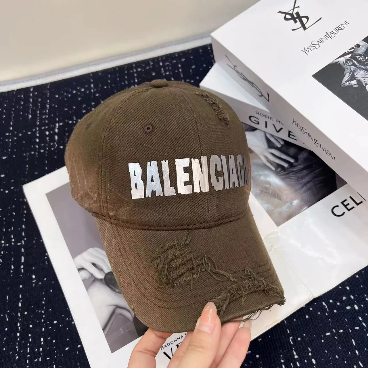 ❤Balenciaga baseball cap🔥