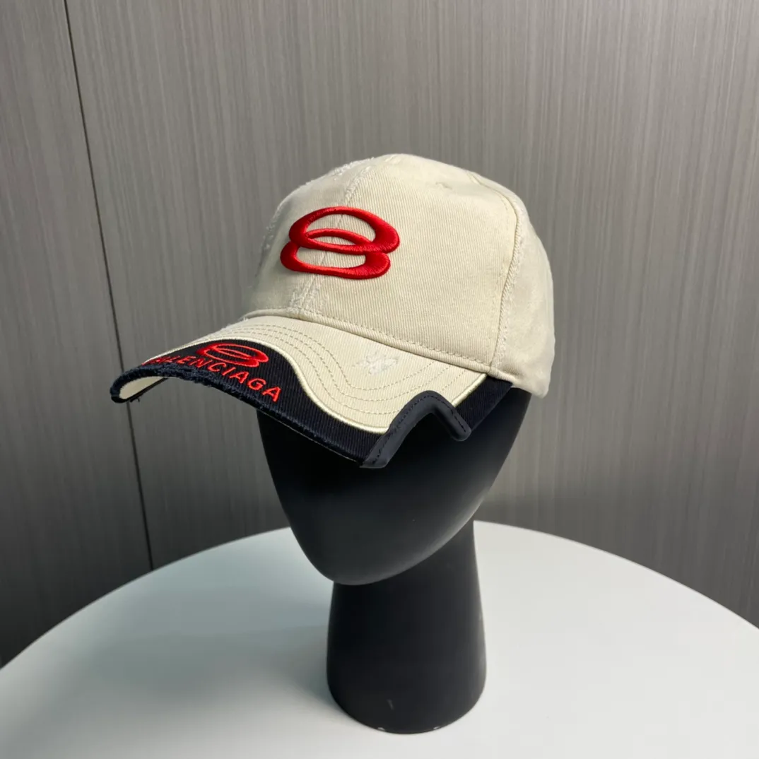P90 BALENCIAGA Balenciaga's new embroidered logo baseball cap, cool colors, different styles for men and women, the first batch will be shipped first! A must-buy for Paris fans!