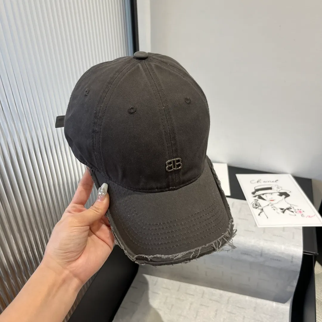 💰70¥ Balenciaga new peaked cap, head circumference 57cm