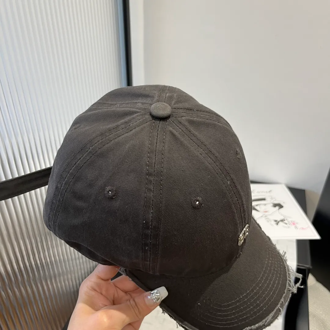 💰70¥ Balenciaga new peaked cap, head circumference 57cm