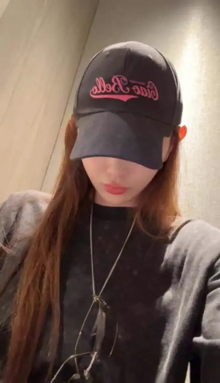 Official Paris baseball cap