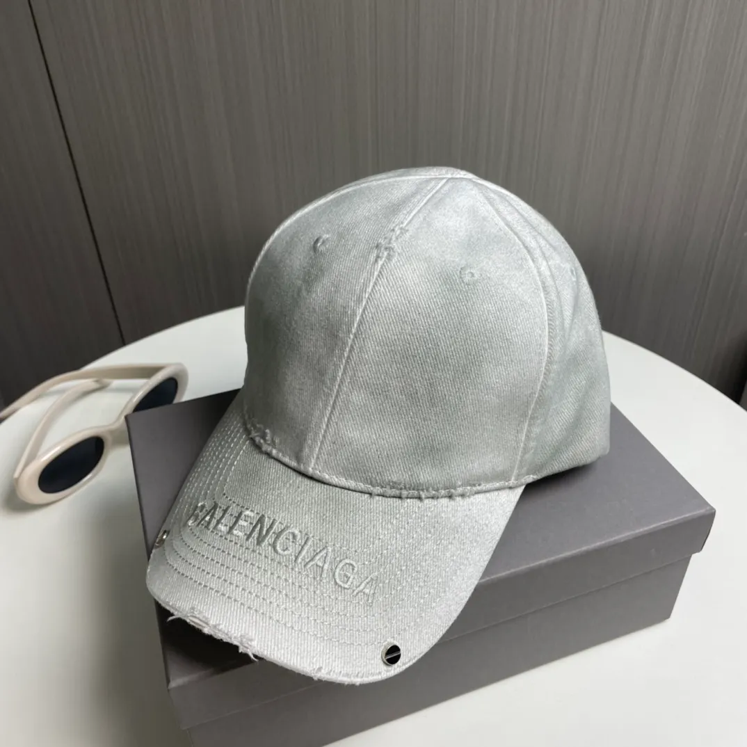 P70 BALENCIAGA new logo baseball cap, cool colors, different styles for men and women, the first batch will be shipped first! A must-buy for Paris fans!