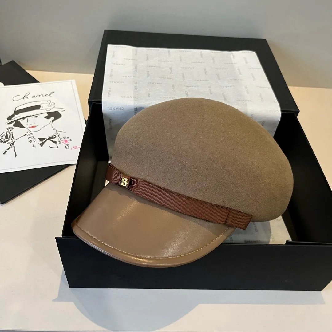 💰180¥ Balenciaga's new duck bill military cap, 100% wool 🦙% head circumference 57cm adjustable
