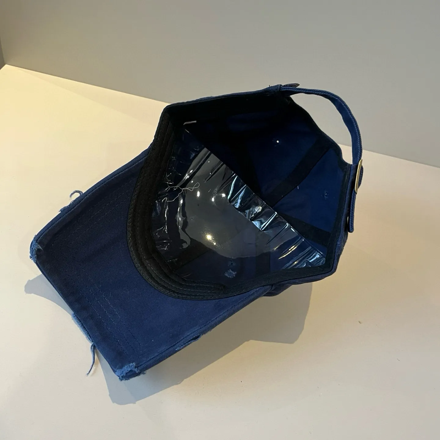 P56 BALENCIAGA new logo baseball cap, cool colors, different styles for men and women, the first batch will be shipped first! A must-buy for Paris fans!