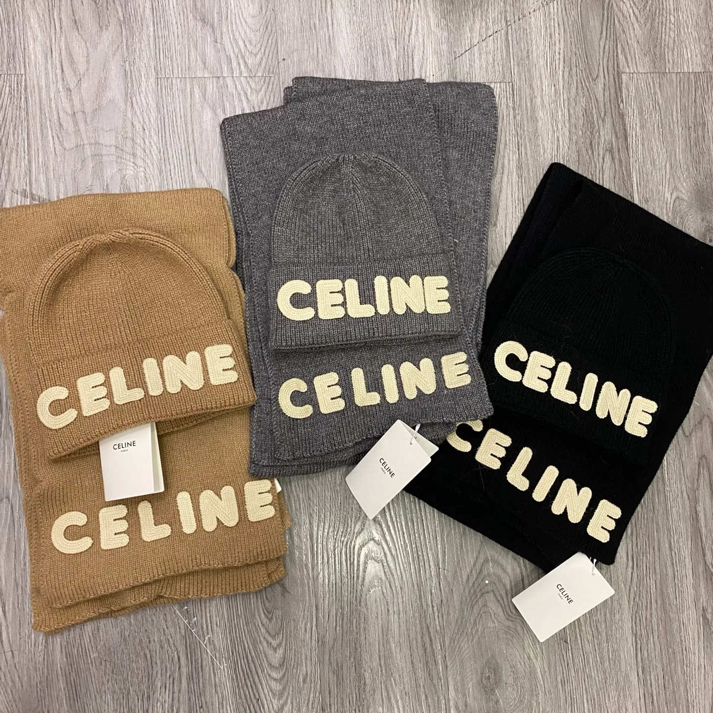 Celine cashmere knitted hat + scarf🧣