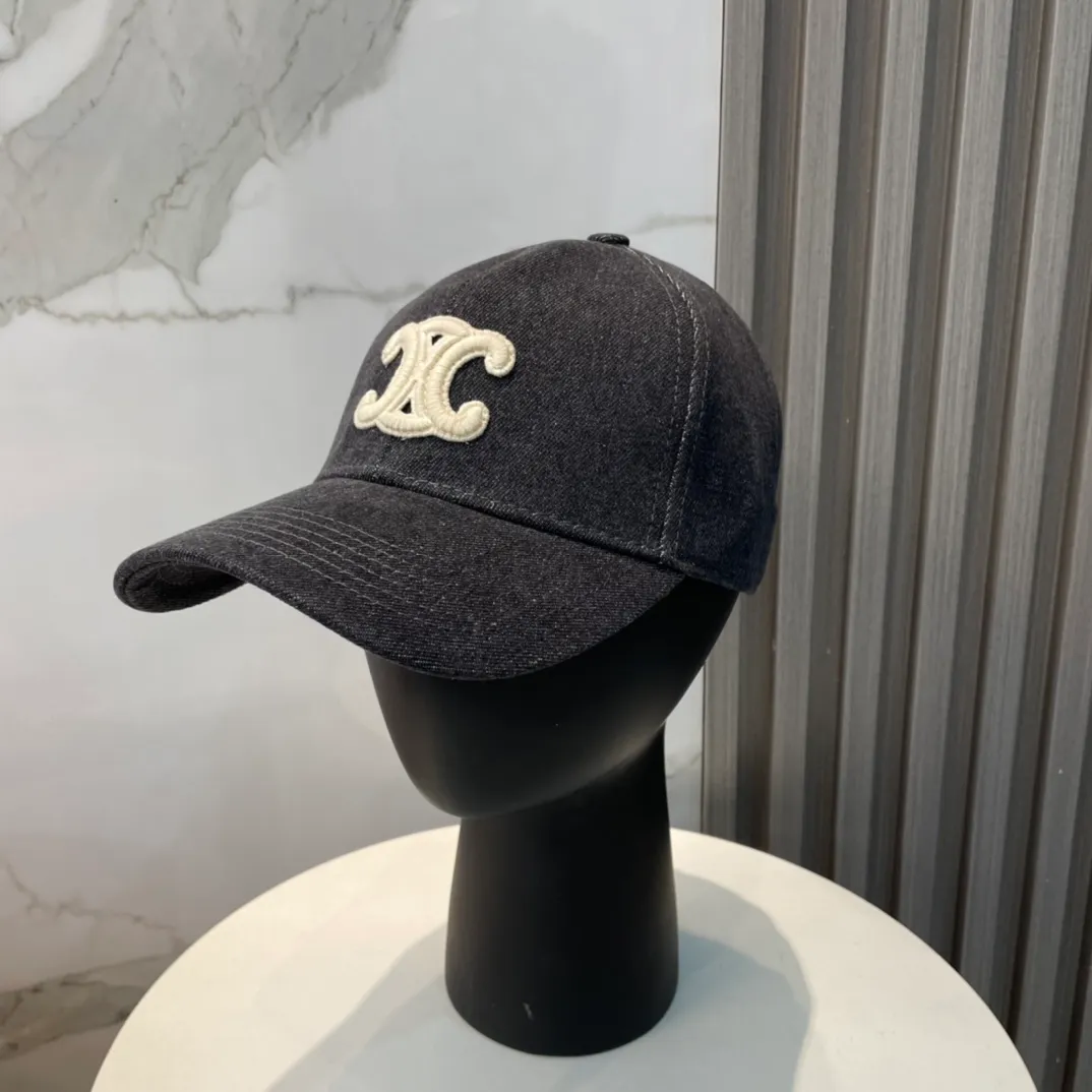 P66 comes with dust bag, CELINE high-quality new washed denim baseball cap, the best quality, casual and elegant, simple and fashionable, you can compare it yourself