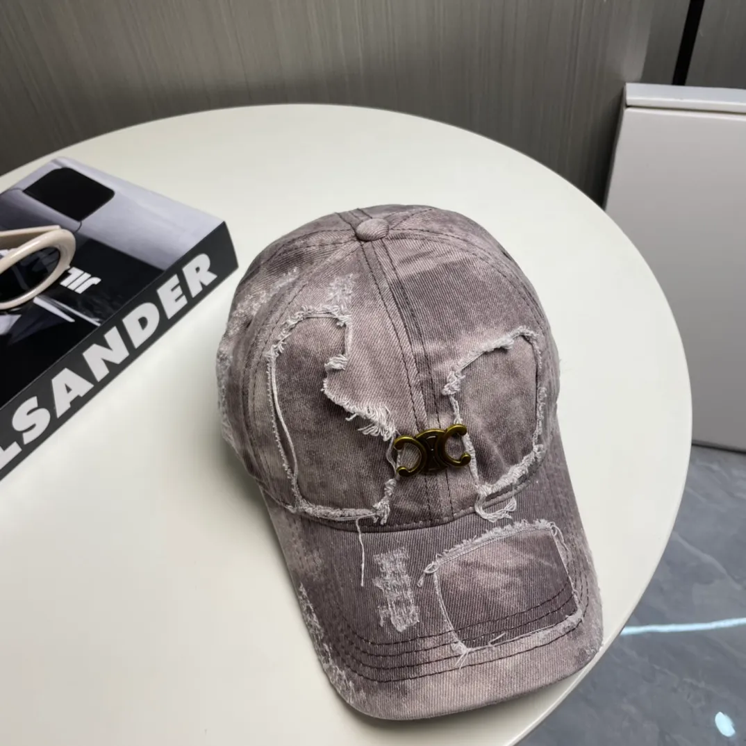 P76💛CELINE 25 Spring Washed Baseball Cap🧢 🔥New Baseball Cap🧢, a must-have when going out on the street, very easy to match, high quality, complete internal standards, get it now!