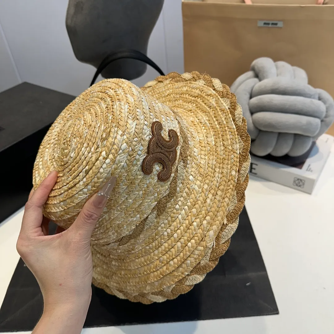 P130 Celine new straw hat, made of papyrus, foldable head circumference 57cm