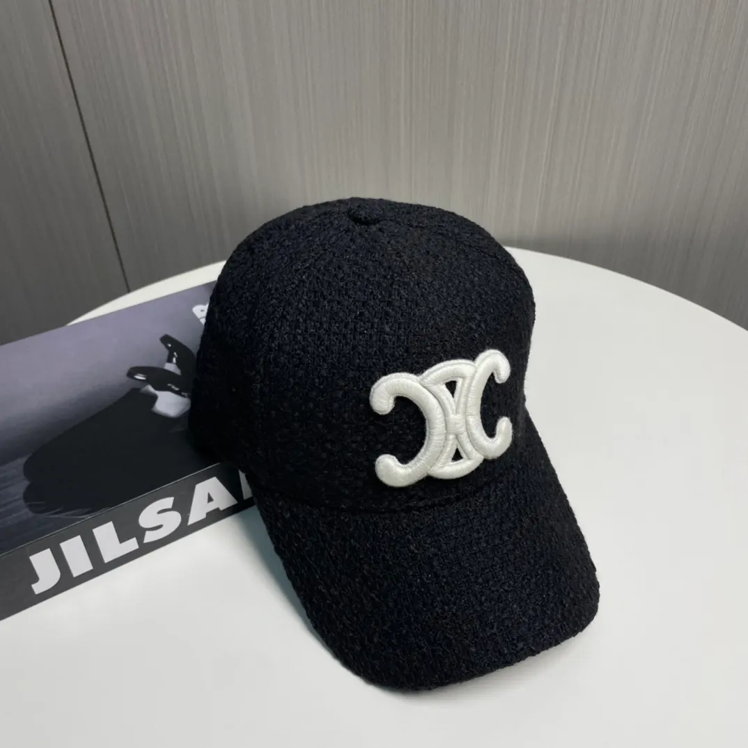 P66 Celine's new counter synchronized small fragrance style tweed baseball cap🧢Full details, celebrity style, super brand, easy to match!