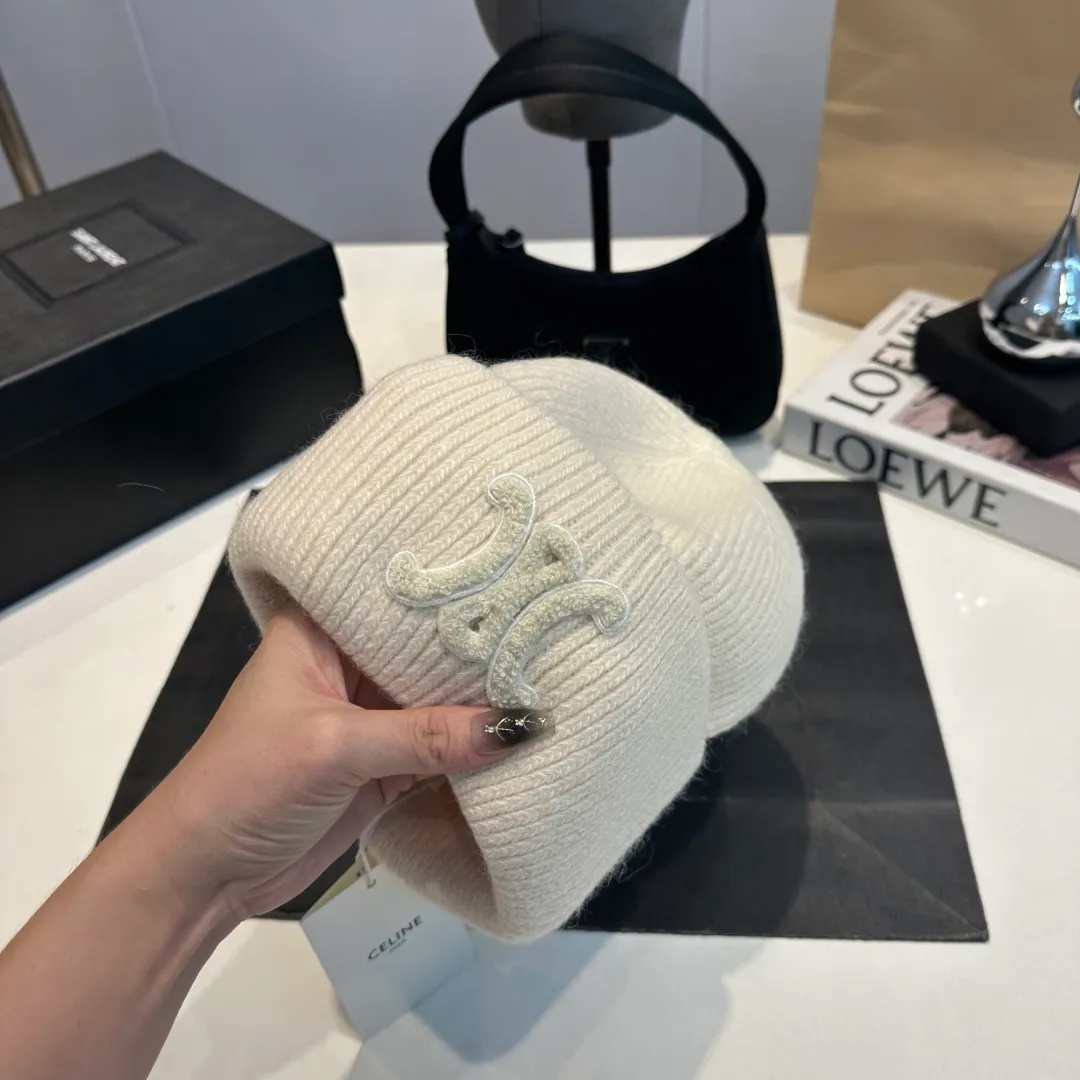 P54 Celine rabbit fur beanie