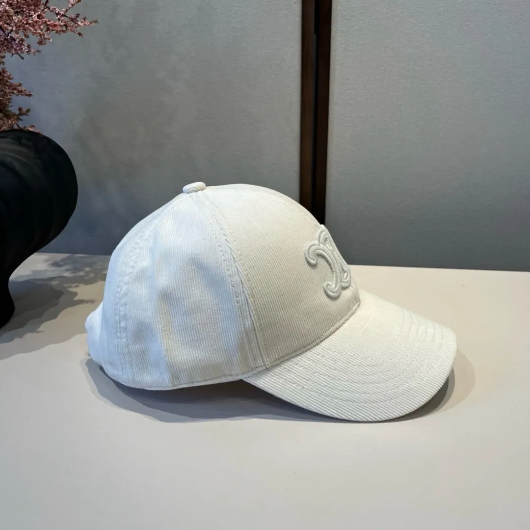 🉐130¥ Celine new peaked cap, corduroy duck baseball cap