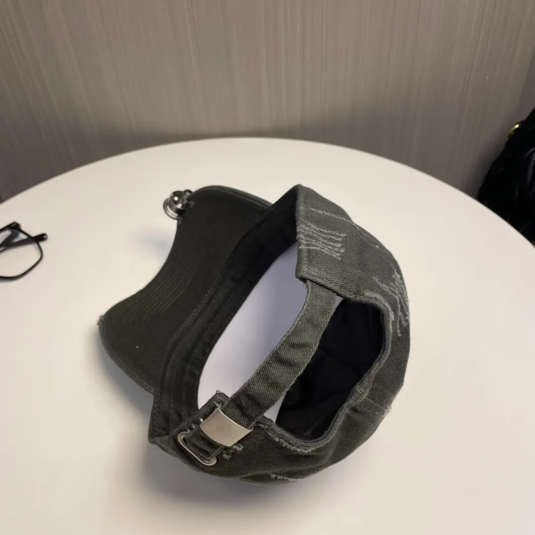 P70💛 Comes with dust bag [CELINE Celine] 2024 new simple baseball cap, new model shipped, big brand style is super easy to match, hurry up and get it!