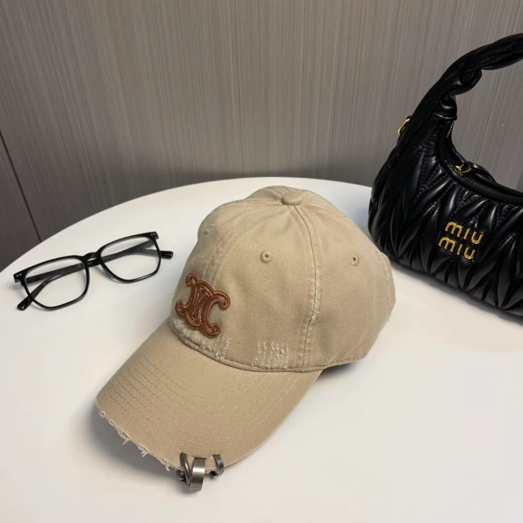 P70💛 Comes with dust bag [CELINE Celine] 2024 new simple baseball cap, new model shipped, big brand style is super easy to match, hurry up and get it!