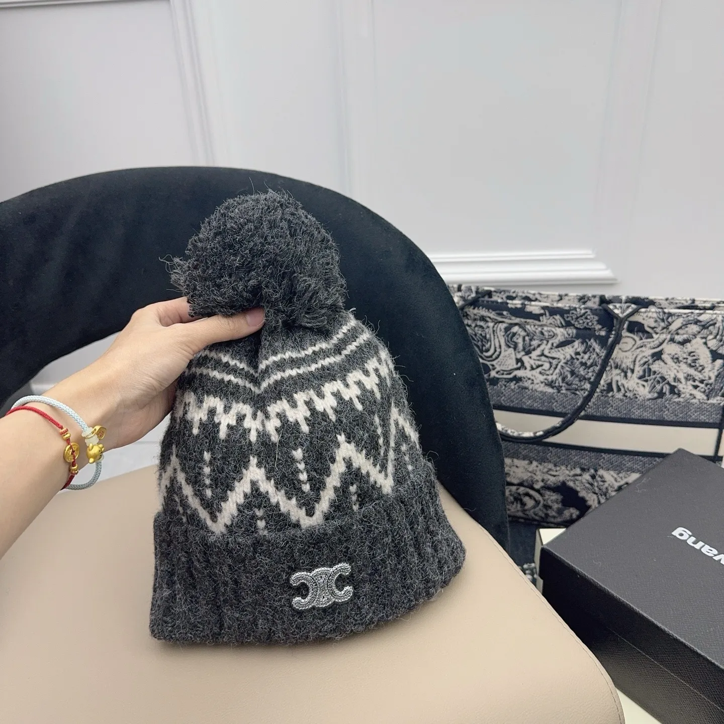 CELINE 🎄 Atmospheric wool hat~