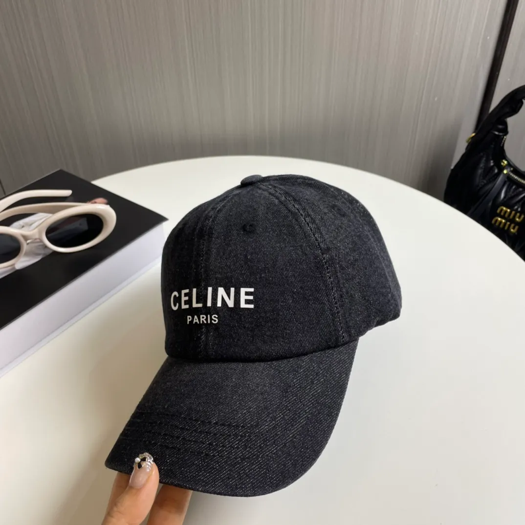 P70💛 Comes with dust bag [CELINE Celine] new denim baseball cap🧢, a must-have and easy to match when going out, hurry up and get it!