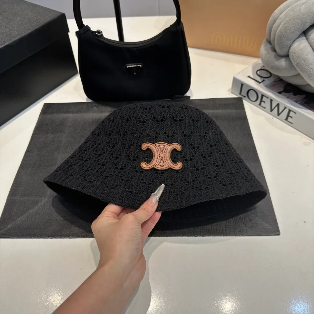 P56 Celine new knitted hand hat, hand hook fisherman hat, head circumference 57cm