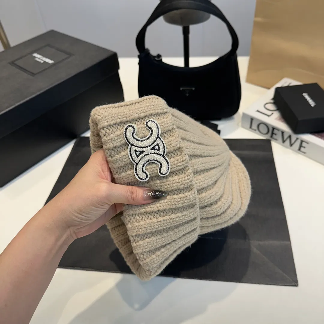 P50 Celine new knitted beanie