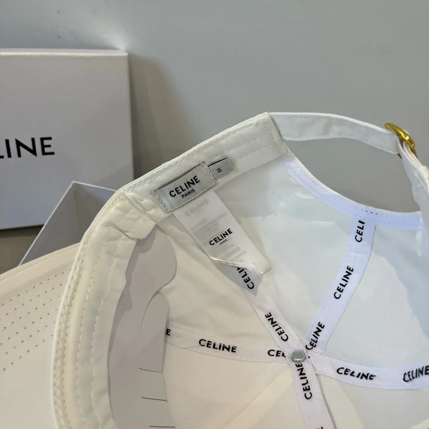 P70 [CELINE Celine] New classic casual and trendy baseball cap🧢Japanese and Korean style, looks great with any combination! A must-have when traveling