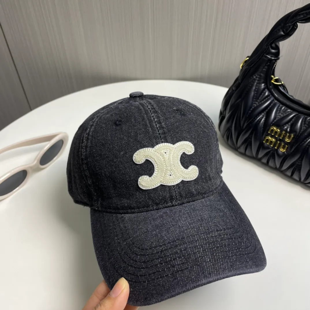 P50💛 Comes with dust bag [CELINE Celine] new denim baseball cap🧢, a must-have and easy to match when out on the street, get it now!