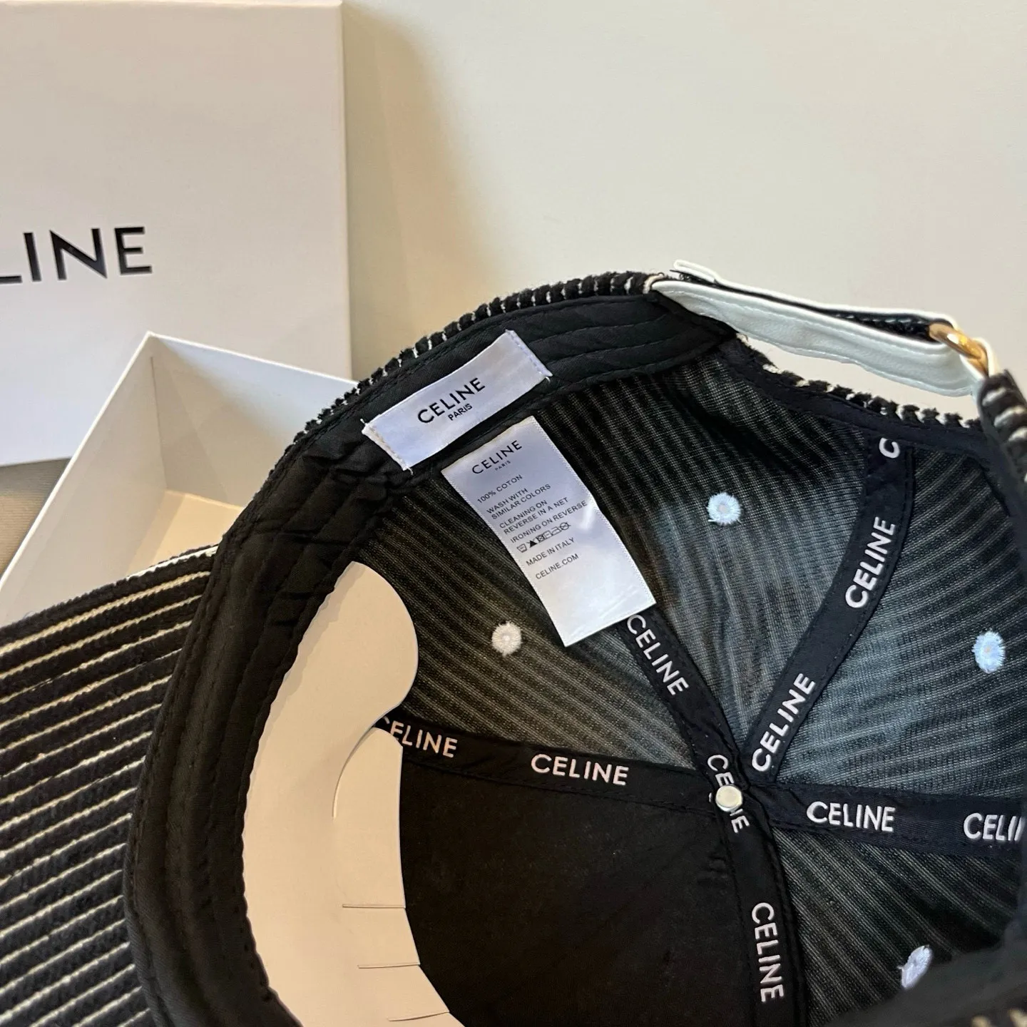 P80 [CELINE Celine] New classic casual and trendy baseball cap🧢Japanese and Korean style, looks great with any combination! A must-have when traveling