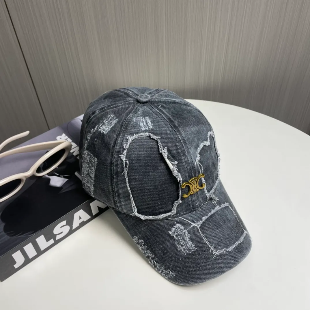 P66💛CELINE 25 Spring Washed Baseball Cap🧢 🔥New Baseball Cap🧢, a must-have when going out, very easy to match, high quality, complete internal standards, hurry up and get it!