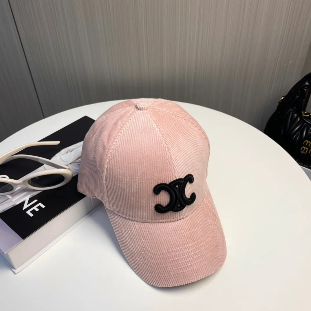 P60 [CELINE Celine] New classic casual and trendy style for autumn and winter. Corduroy simple baseball cap now available🧢Japanese and Korean style, looks great with any combination! A must-have when traveling