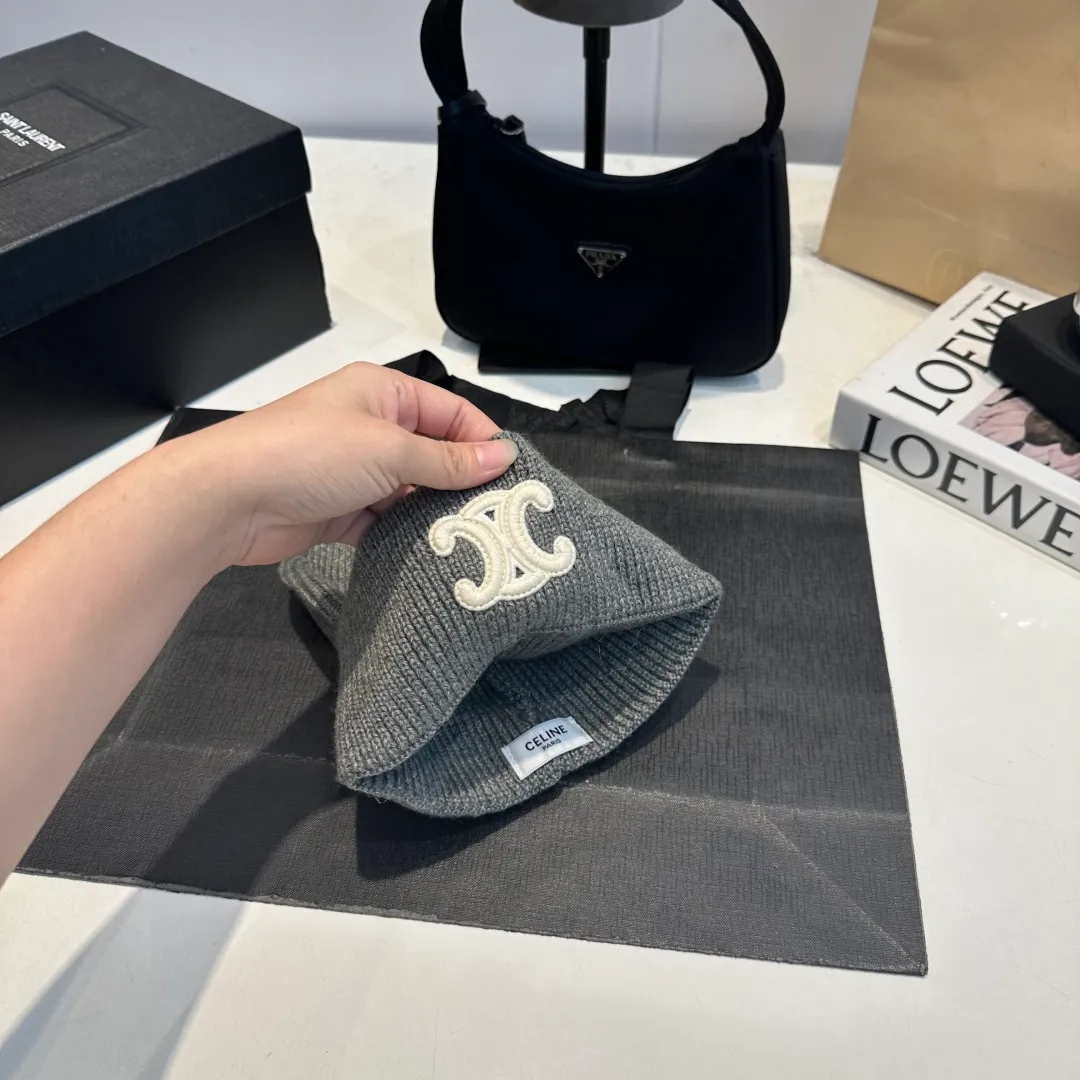 P60 Celine Celine 2025 autumn and winter new wool hat, knitted hat for men and women