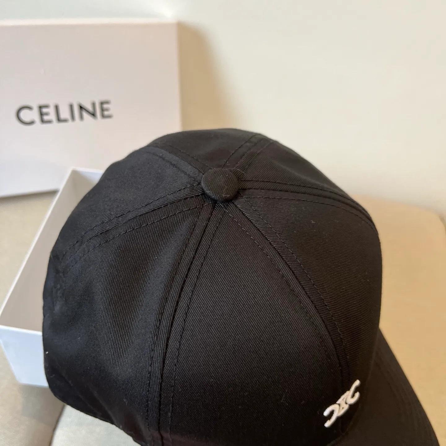P64 [CELINE Celine] New classic casual and trendy baseball cap🧢Japanese and Korean style, looks great with any combination! A must-have when traveling