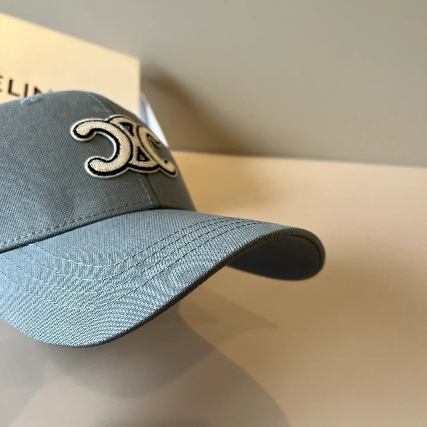 P70 [CELINE Celine] New classic casual and trendy baseball cap🧢Japanese and Korean style, looks great with any combination! A must-have when traveling