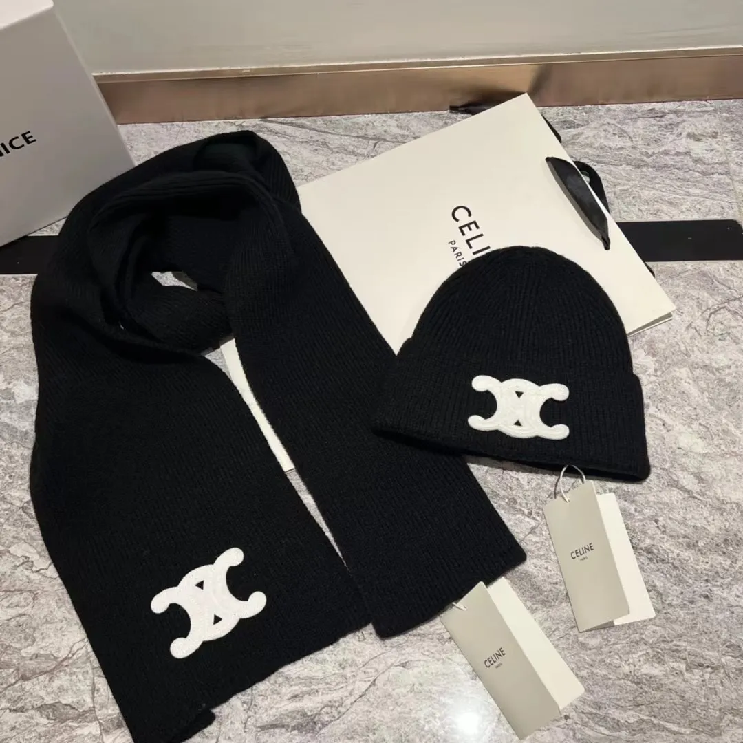 Celine cashmere knitted hat + scarf🧣