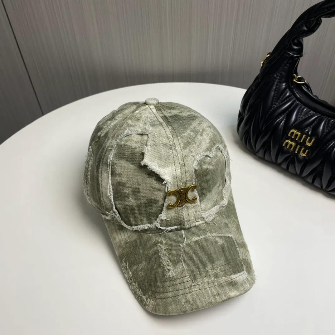 P66💛CELINE 25 Spring Washed Baseball Cap🧢 🔥New Baseball Cap🧢, a must-have when going out, very easy to match, high quality, complete internal standards, hurry up and get it!