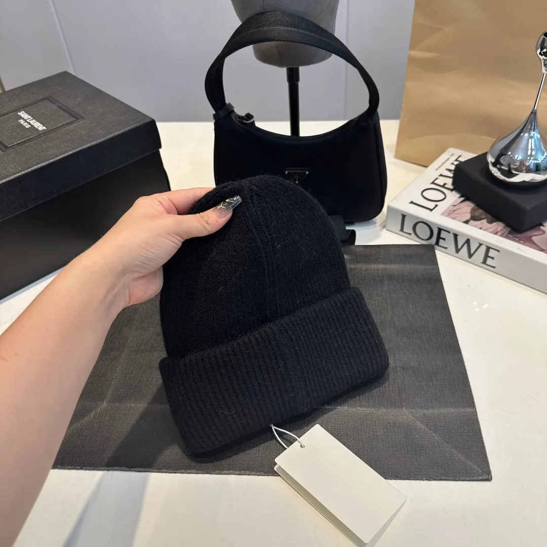P54 Celine rabbit fur beanie