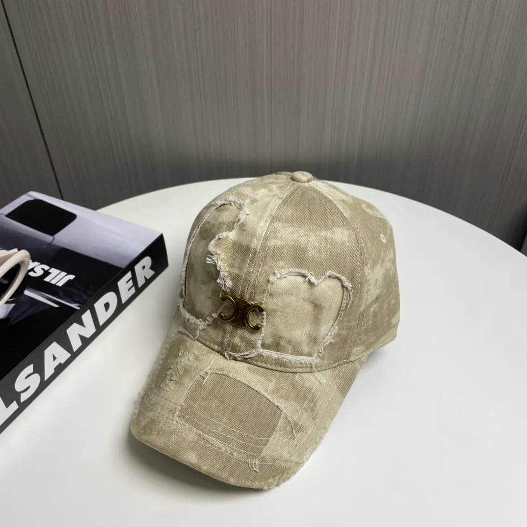 P76💛CELINE 25 Spring Washed Baseball Cap🧢 🔥New Baseball Cap🧢, a must-have when going out on the street, very easy to match, high quality, complete internal standards, get it now!