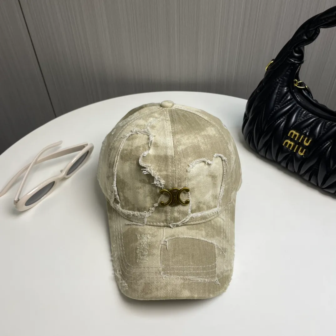 P76💛CELINE 25 Spring Washed Baseball Cap🧢 🔥New Baseball Cap🧢, a must-have when going out on the street, very easy to match, high quality, complete internal standards, get it now!