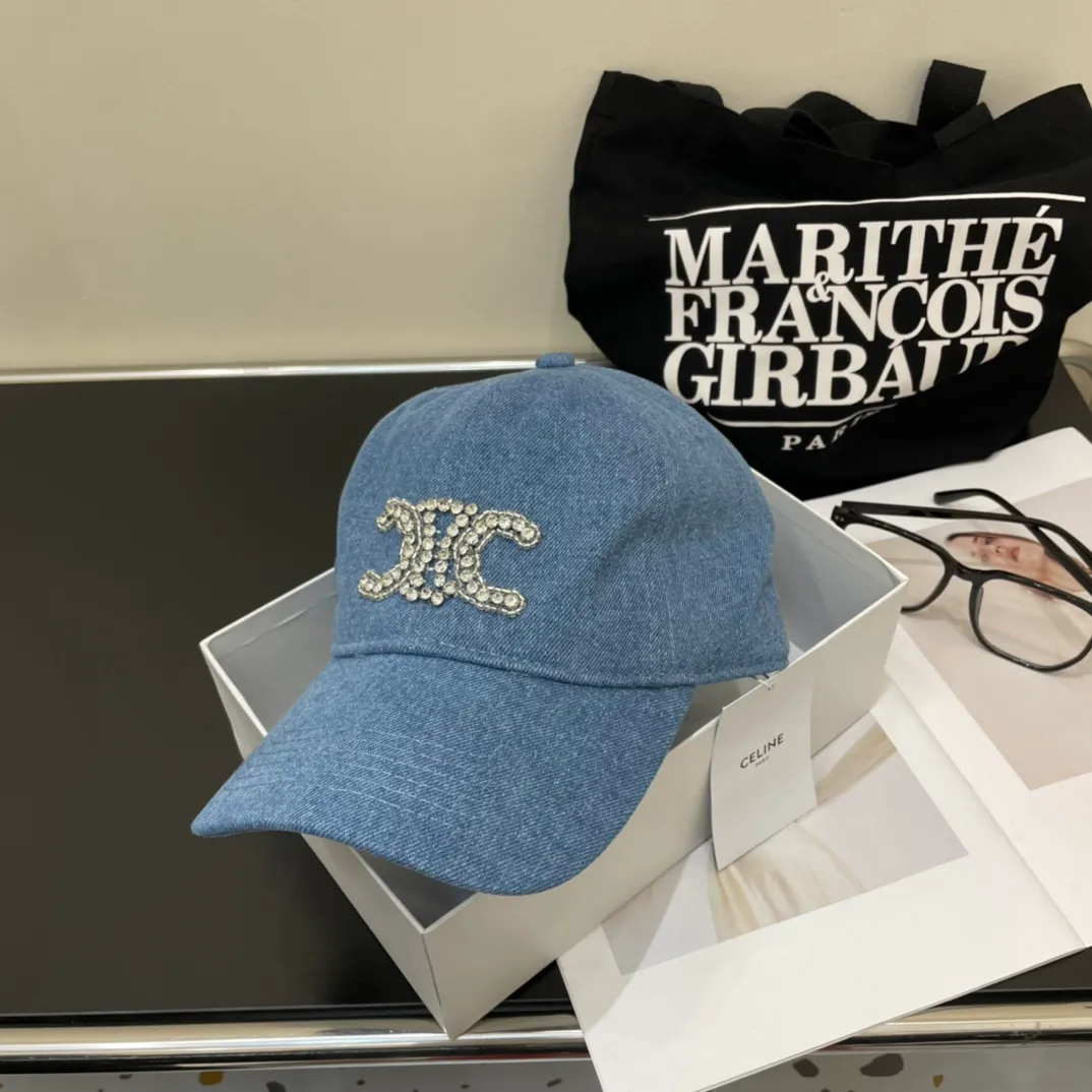 P76 CELINE·Celine's new Arc de Triomphe baseball cap 🧢 Top version 👍 Customized washed denim fabric, super textured! Arc de Triomphe crystal diamond pattern, can be worn by men and women, adjustable