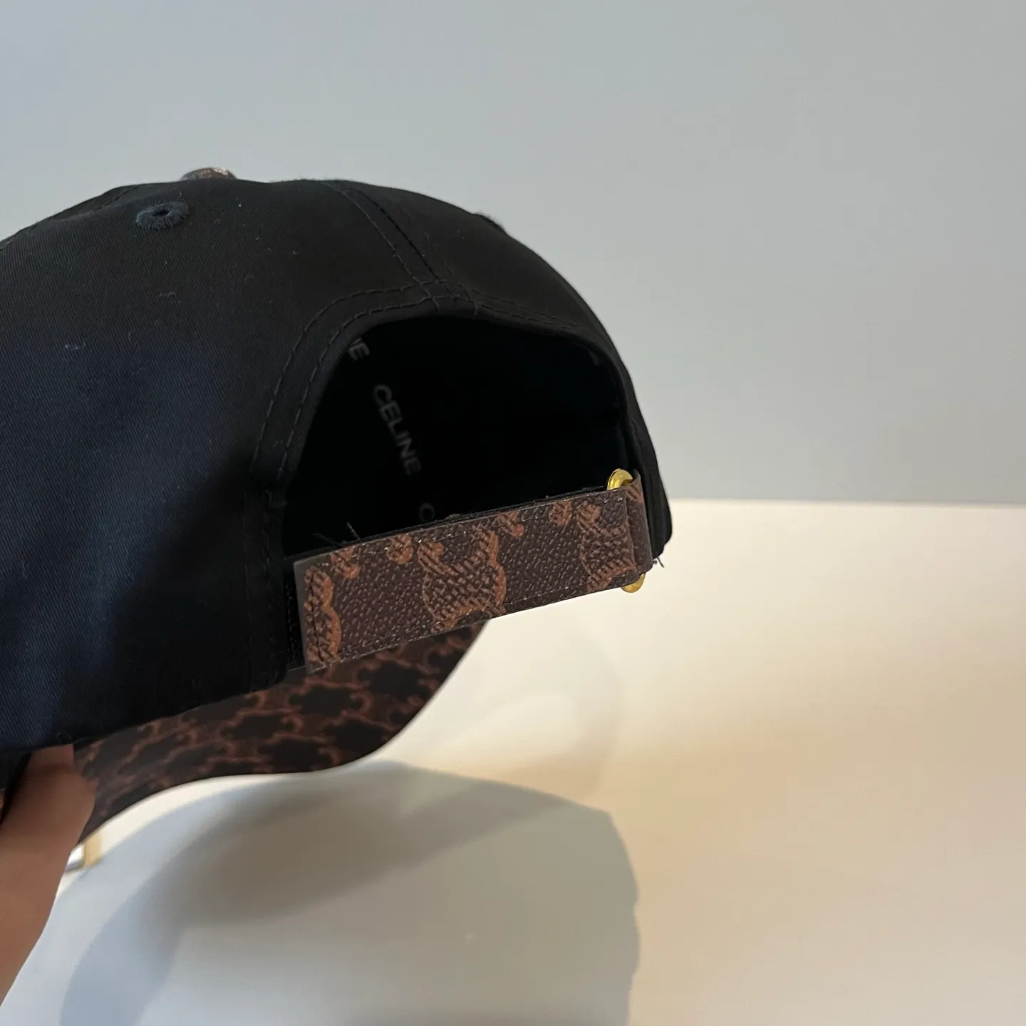 P56 [CELINE Celine] New classic casual and trendy baseball cap🧢Japanese and Korean style, looks great with any combination! A must-have when traveling
