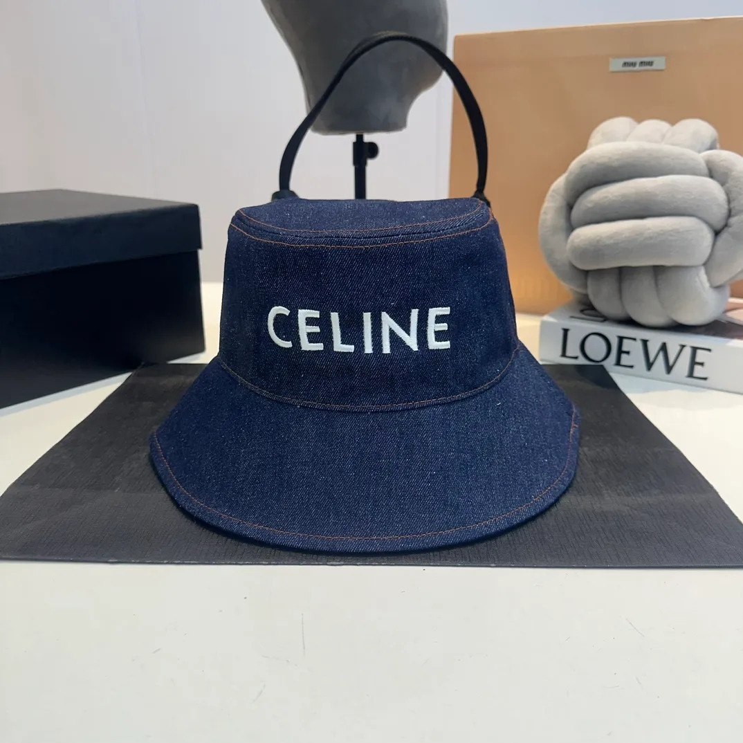 P60 Celine official bucket hat