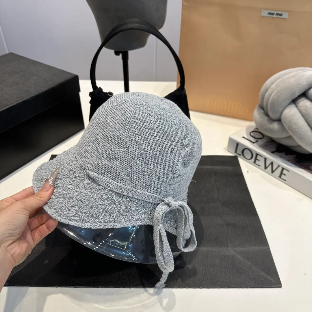 P70 Celine spring and summer style fisherman hat with hook, simple and elegant, head circumference 57cm
