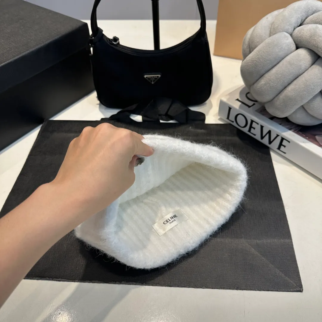 P70 Celine new autumn and winter wool hat, running size, head circumference 57cm