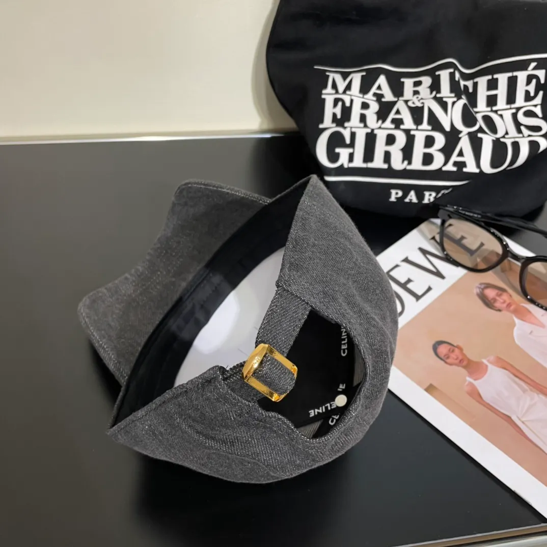 P66 comes with dust bag, Celine new washed denim baseball cap, the best quality, casual and elegant, simple and fashionable, you can compare it yourself