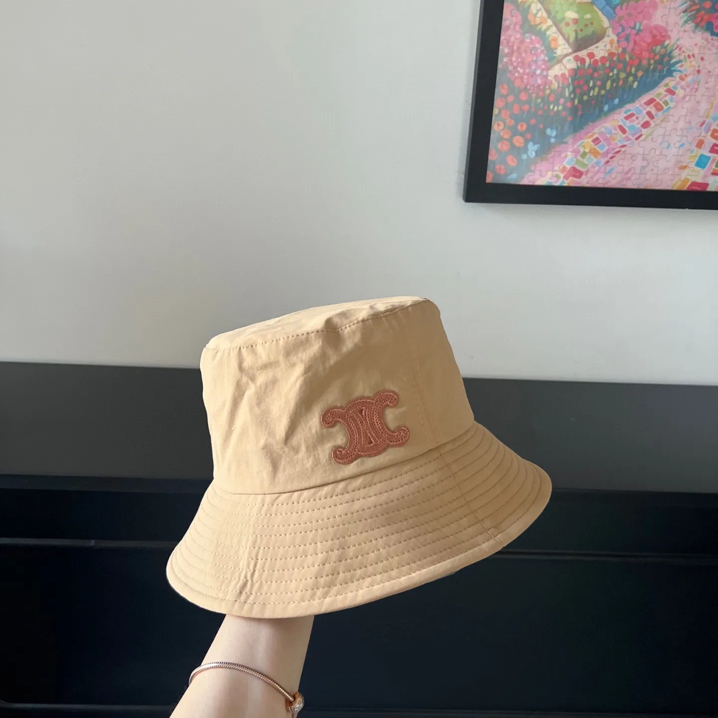 🉐140💛 Comes with dust bag [Celine] 2025 new style simple fisherman hat made of smooth material, unique design ~ versatile for daily use